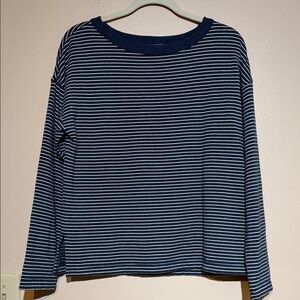 Vineyard Vines Navy and White Striped Long-Sleeve Tee